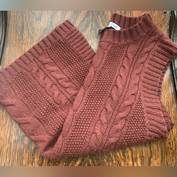 Autumn Cashmere sweater vest - Picture 2 of 4